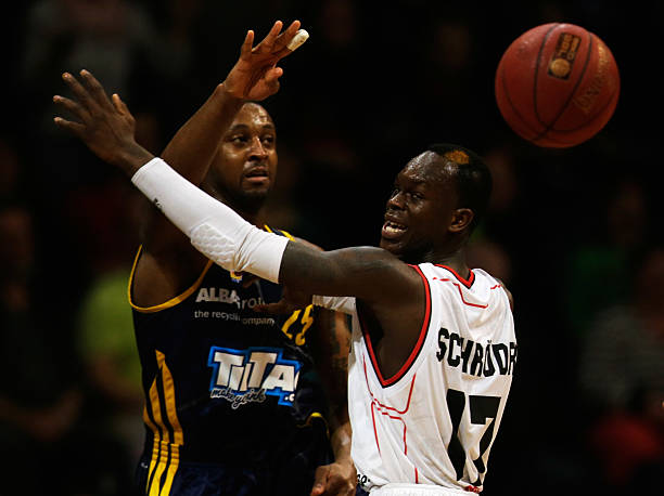 失误频频让 失误频频让