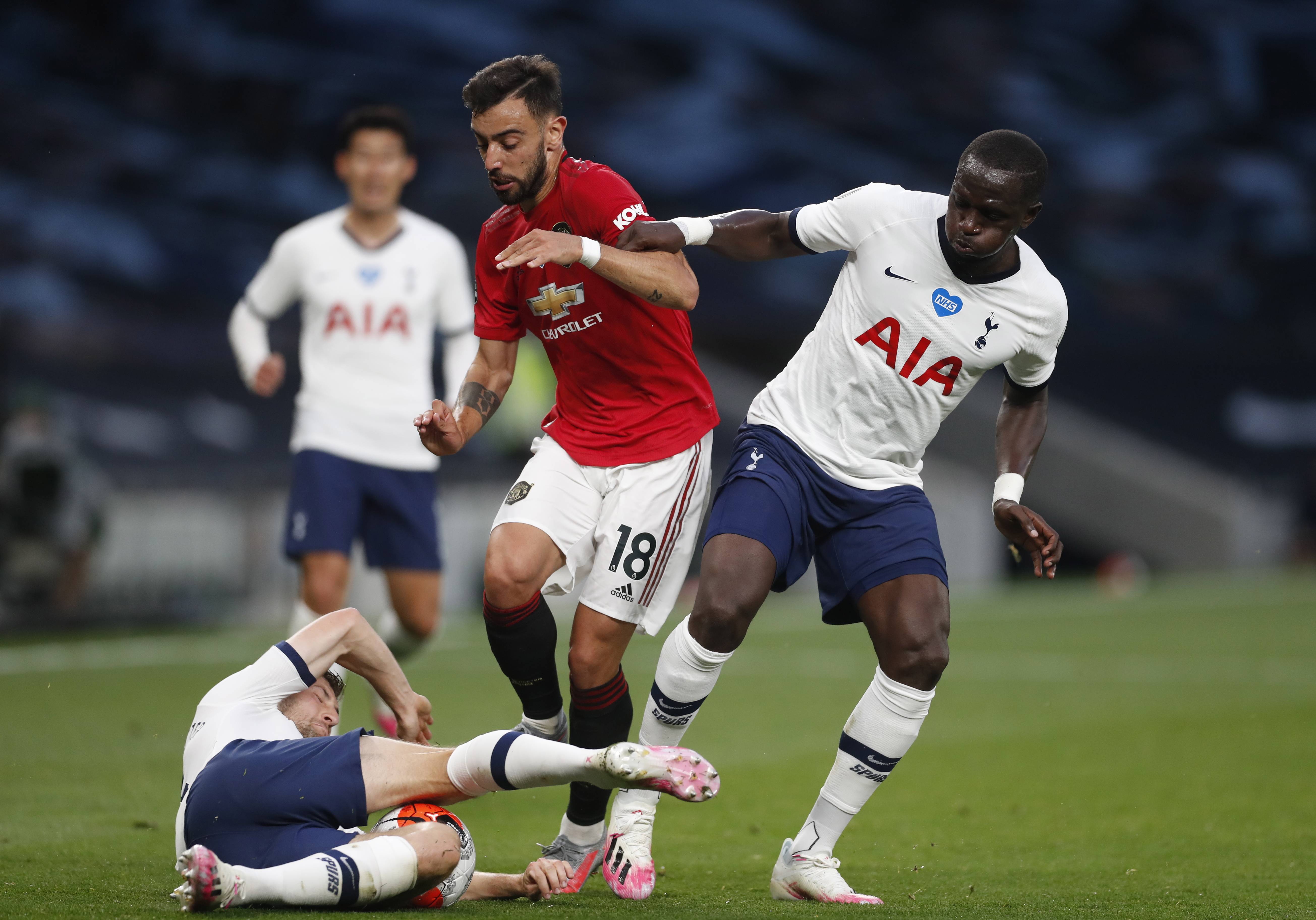 在季后赛争 在季后赛争