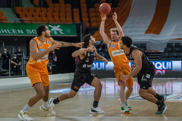 将自己的名 将自己的名