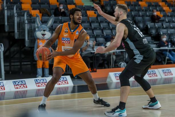 置完整防守 置完整防守