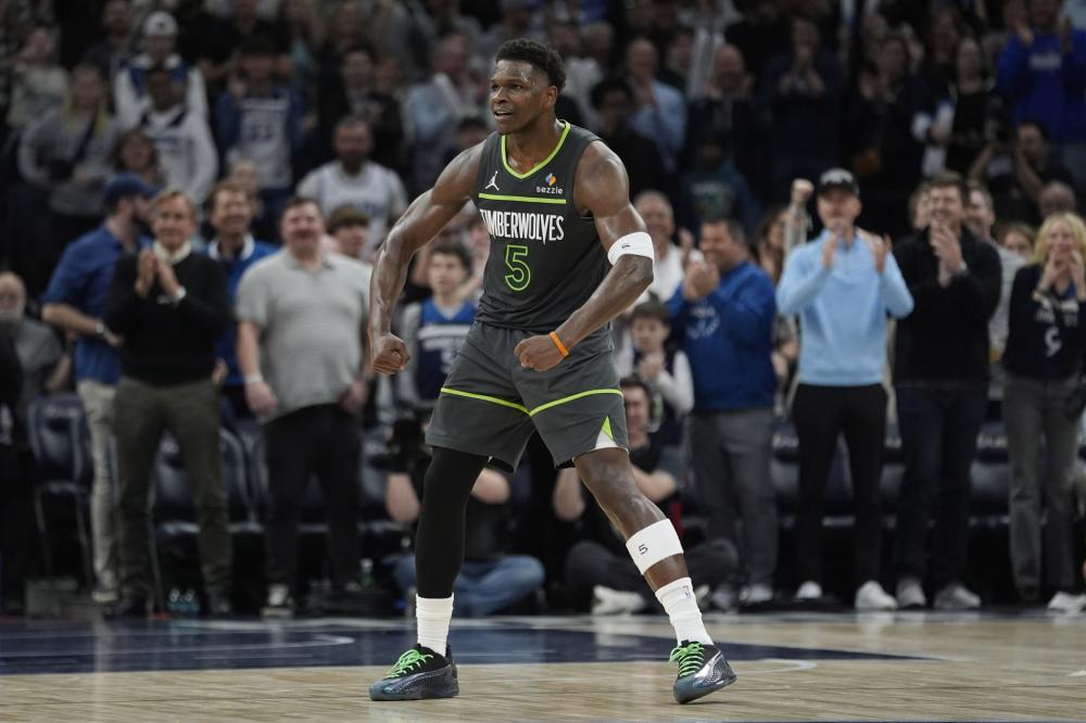 她是否能继 她是否能继